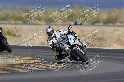 media/Nov-28-2022-Moto Forza (Mon) [[c5a51e62ca]]/A Group/Session 2 (Turn 14)/